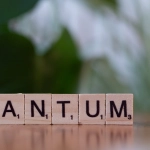 Квантовые алгоритмы в развлекательных технологиях и цифровых играх